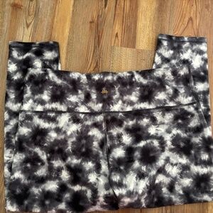 Studio Energy Zone Legging 1X Excellent condition